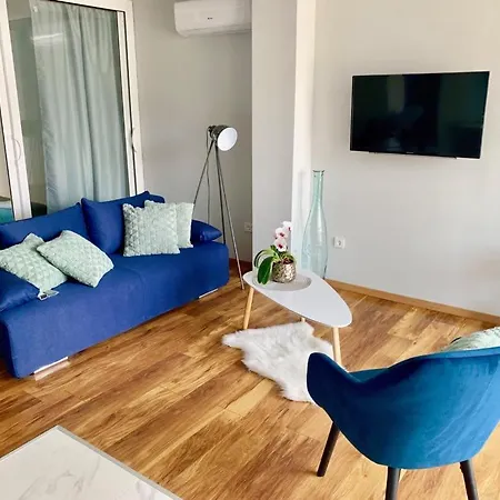 Deluxe Mandic Apartment Omis