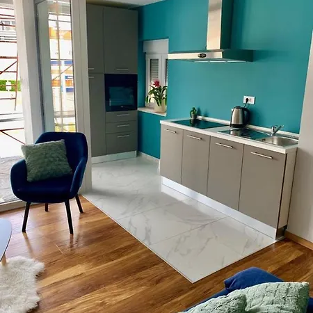 Apartment Deluxe Mandic *
