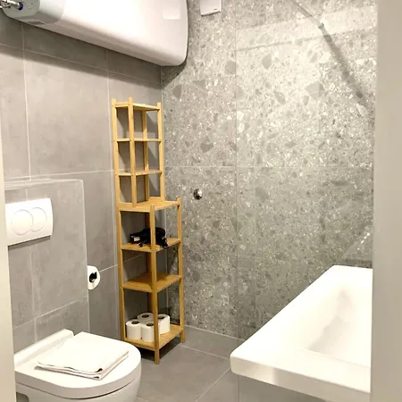 Deluxe Mandic Apartment Omis