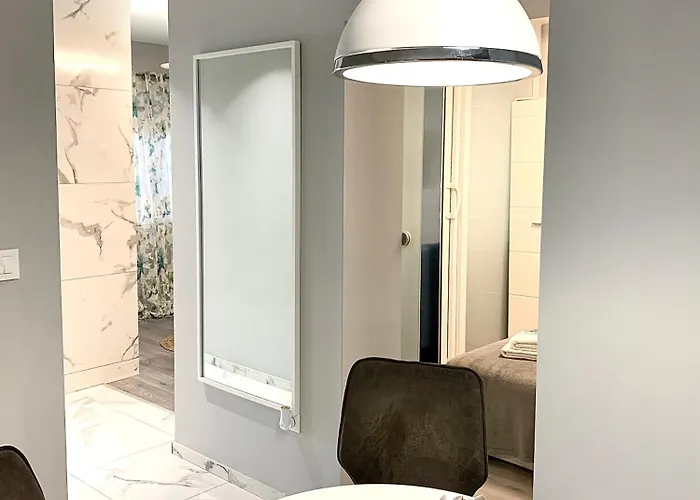 Deluxe Mandic شقة *